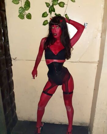 Liri Black
