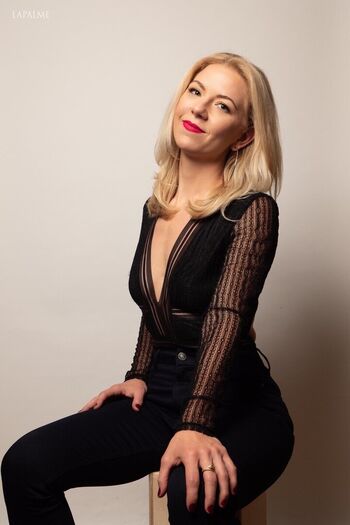 Lisa Curry