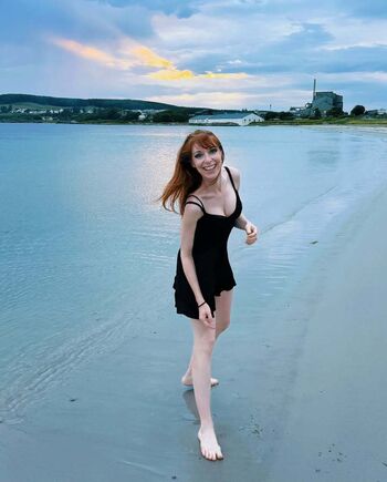 Lisa Foiles
