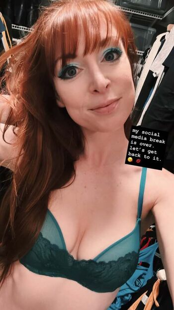 Lisa Foiles