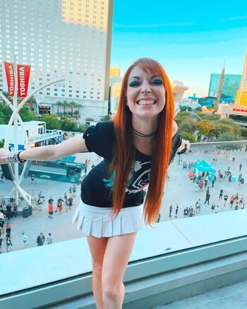 Lisa Foiles