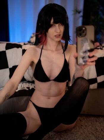 little_emo_kitten