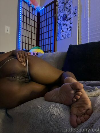 littleebonyfeet