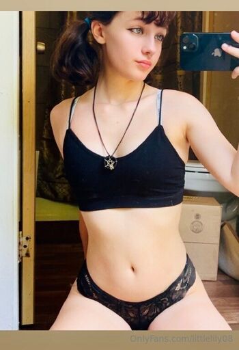 littlelily08