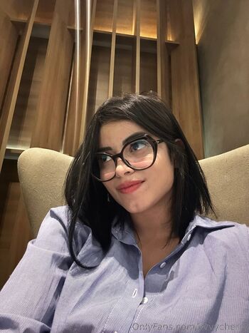 livvycherry