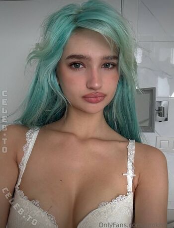 Liza Anokhina