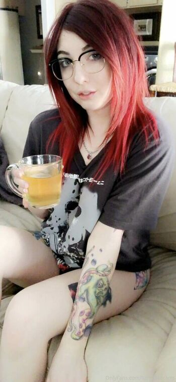 Lizzi Blake