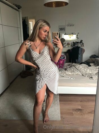 Lizzie Grey