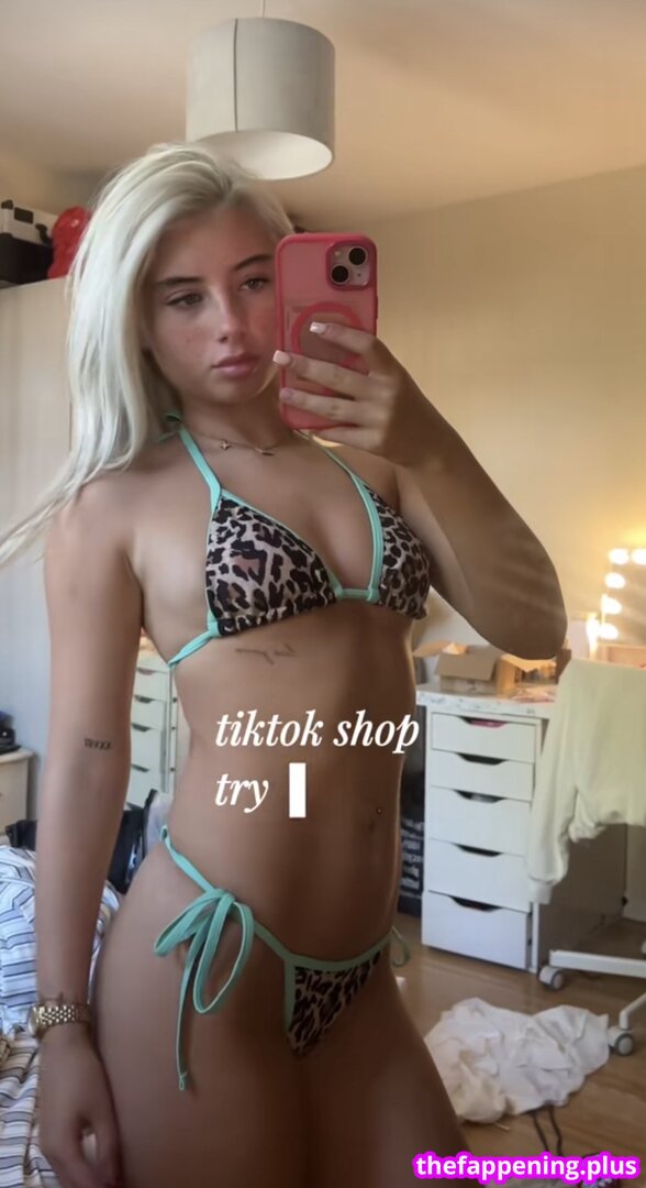 Corey & Llorenna / Llorenna Hodgkinson / corey-and-llorenna / popular Naakte OnlyFans Foto #7