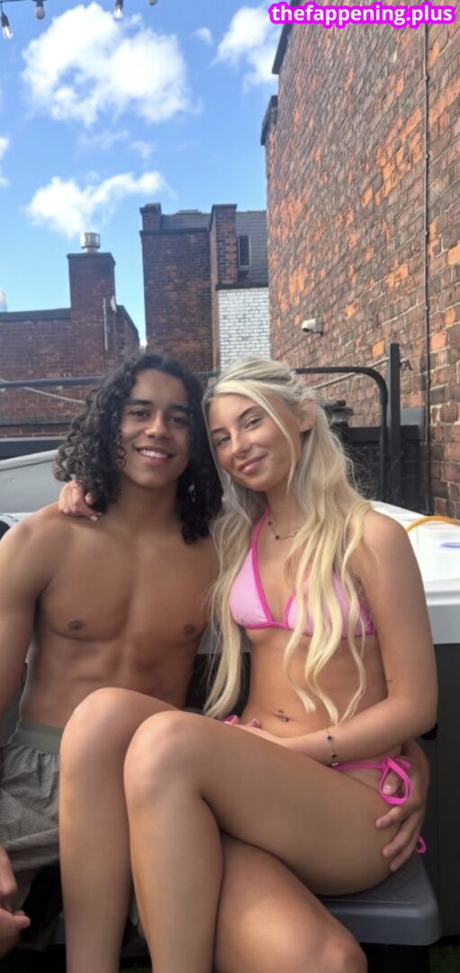 Corey & Llorenna / Llorenna Hodgkinson / corey-and-llorenna / popular Fotografie OnlyFans Dezbrăcată #19