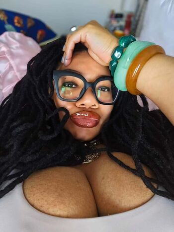 LockedHoneyPrincess