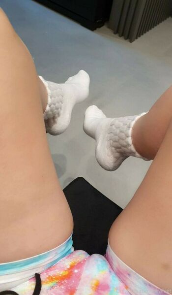 Loira Feet