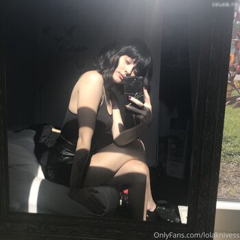 Lola Goth