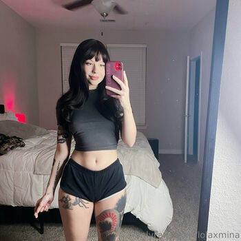 Lolaknivesxz