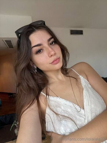 Lolalala23