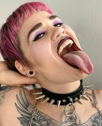 Long Tongue Fetish