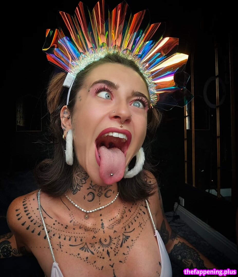 Long Tongue Fetish