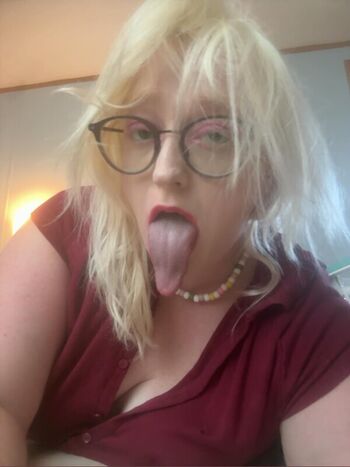 Long Tongue Fetish