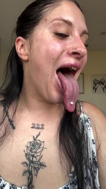 Long Tongue Fetish