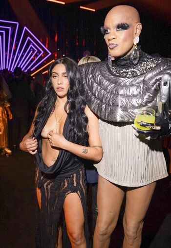 Lourdes Leon