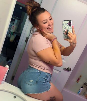 Lovergirlcora
