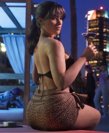 Lucia Caminos