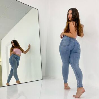 Lucy Banks