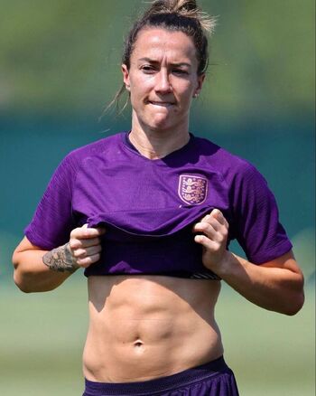 Lucy Bronze