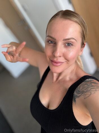 lucy_robinson