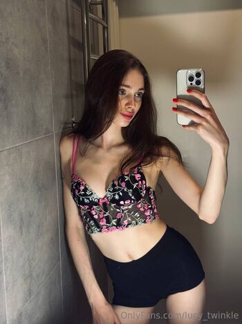 lucy_twinkle