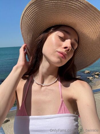 lucy_twinkle