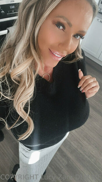 lucyzara