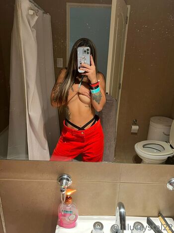 lulucrystal22