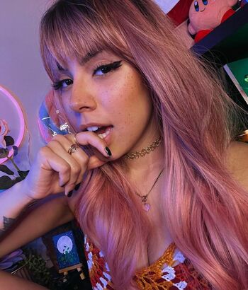 Luna Bloom