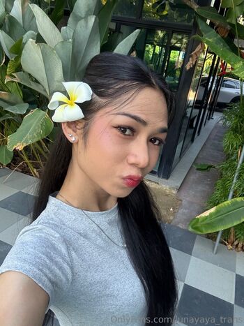 luna_hakuna