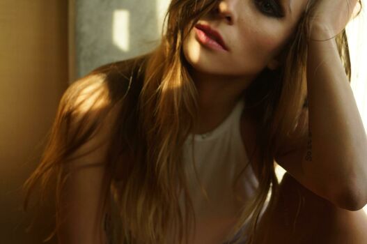 Luna Leelove
