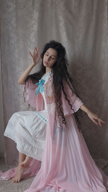 Luna Myosotis