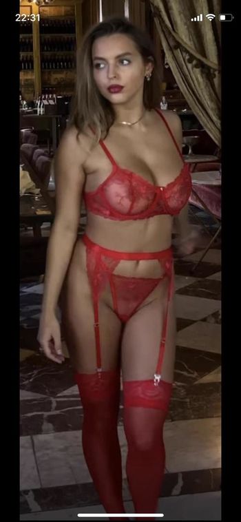 Luna Stevens