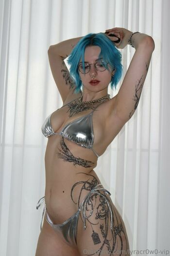 Lyra Crow
