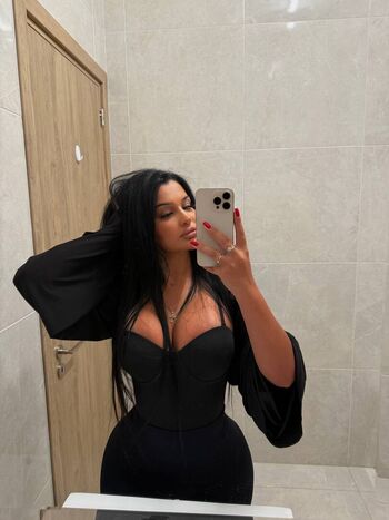 _.lyuda._