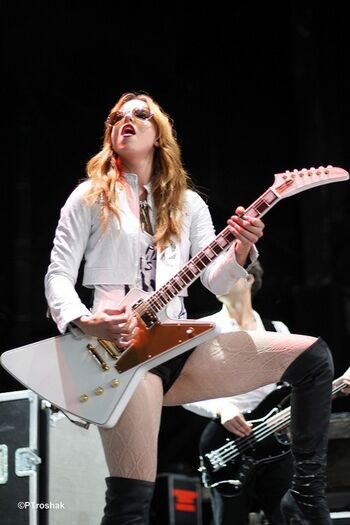Lzzy Hale