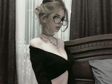 M.uselessbeauty