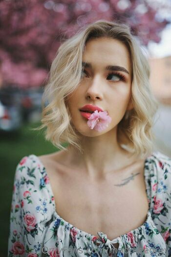 maddie-grey