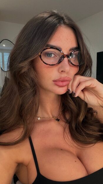 Maddy Cheary / maddycheary