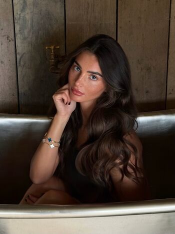 Maddy Cheary / maddycheary