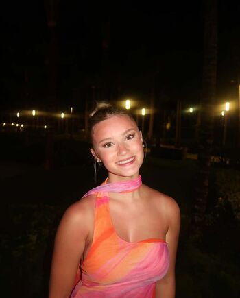 Mads Thompson Maddiiedee