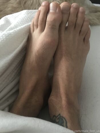 male_feet_uk