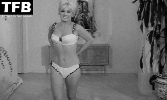 Mamie Van Doren