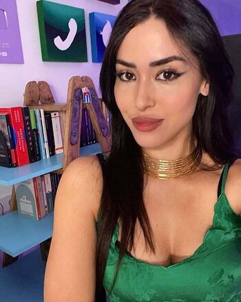 Maricel Freire Hotwife