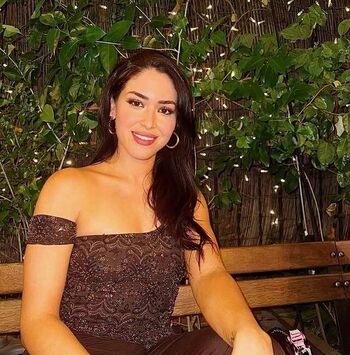 Maricel Freire Hotwife